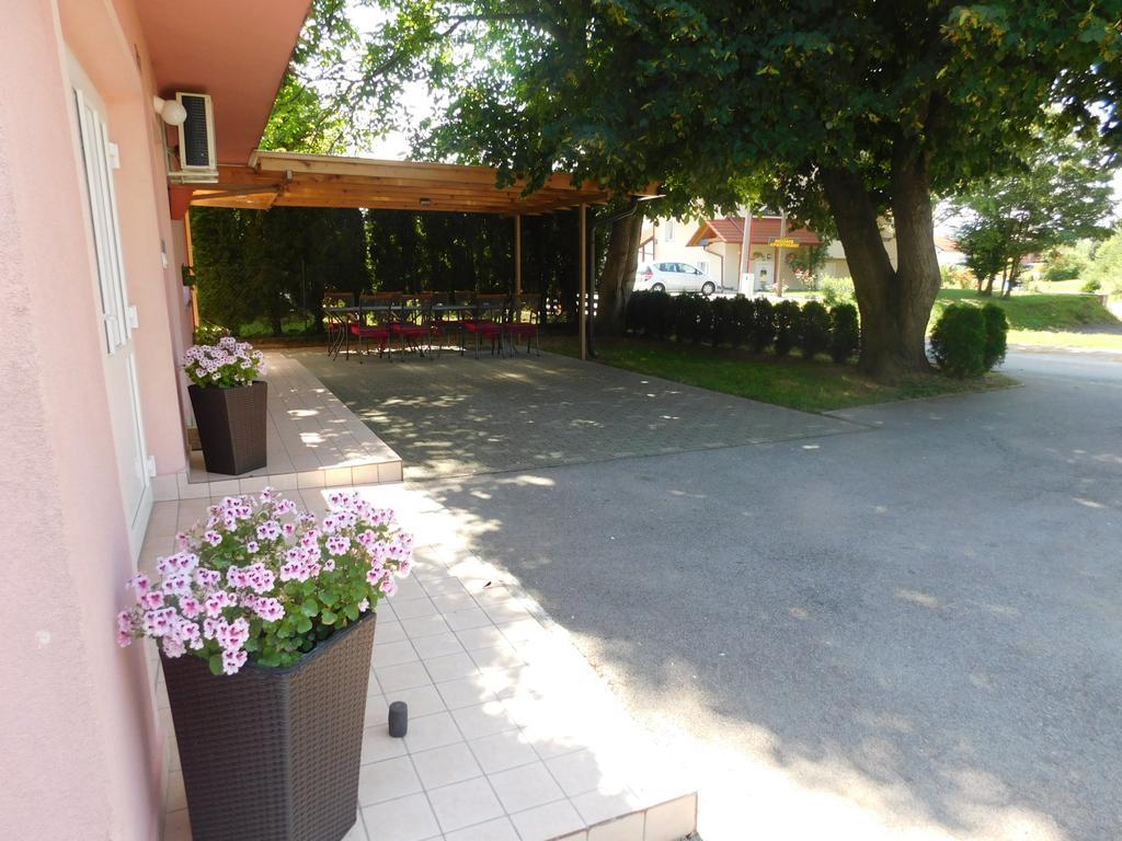 House Vukovic Hotel Grabovac  Kültér fotó